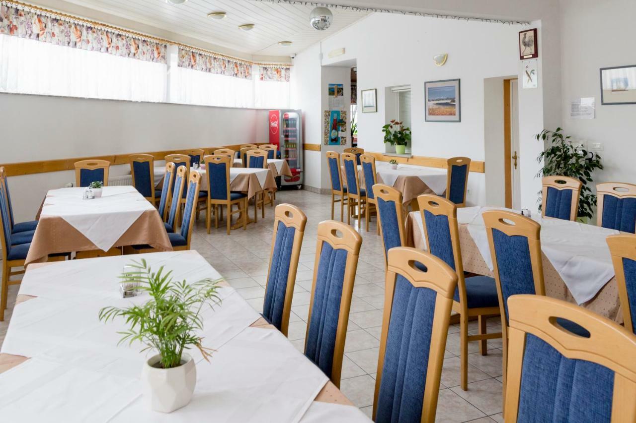 Guesthouse & Apartments Pri Stani Zerovnica エクステリア 写真