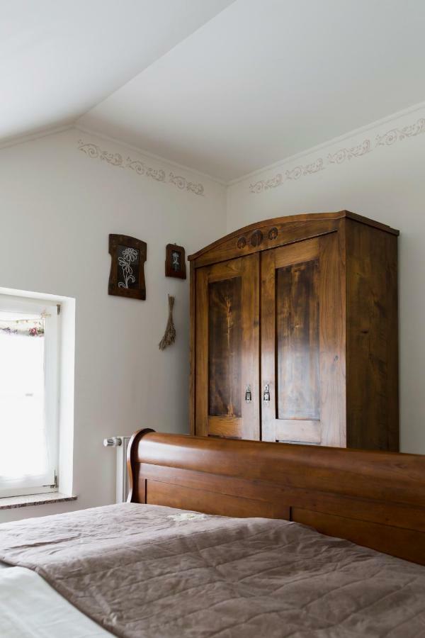 Guesthouse & Apartments Pri Stani Zerovnica エクステリア 写真